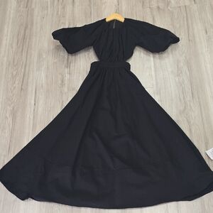 Chic Black  Maxi Dress